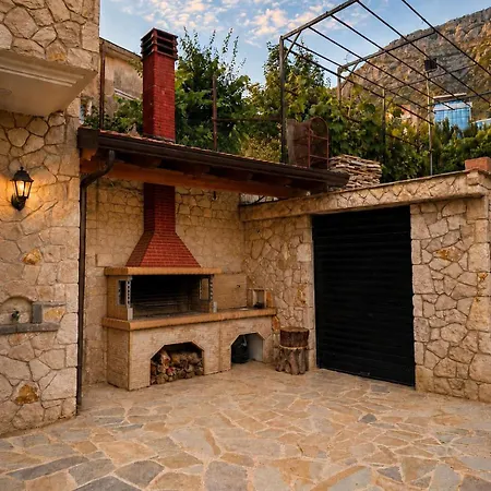 Ts Villa-mountain Views, Fireplace & Rustic Luxury Villa *