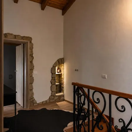 Ts Villa-mountain Views, Fireplace & Rustic Luxury Villa *